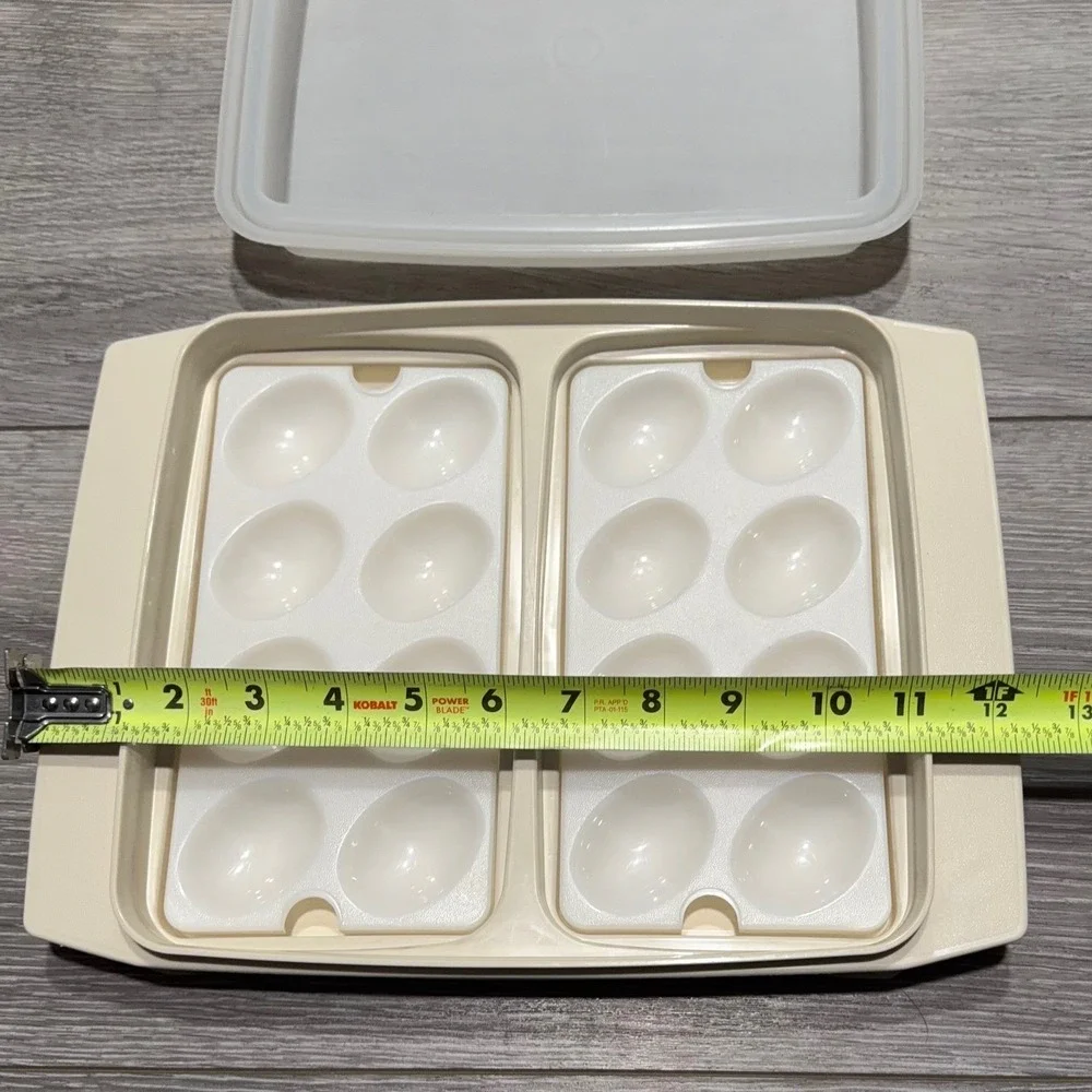 Vintage Tupperware Deviled Egg Carrier 16‎ Slot Tray with Lid Cream White 723-4